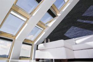Fakro Uzaktan Kumandalı Elektrikli Premium Beyaz Çatı Penceresi